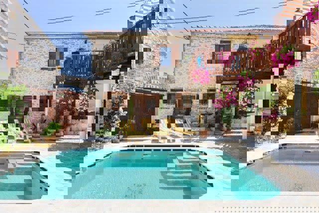 Casa in pietra ideale per affitto turistico