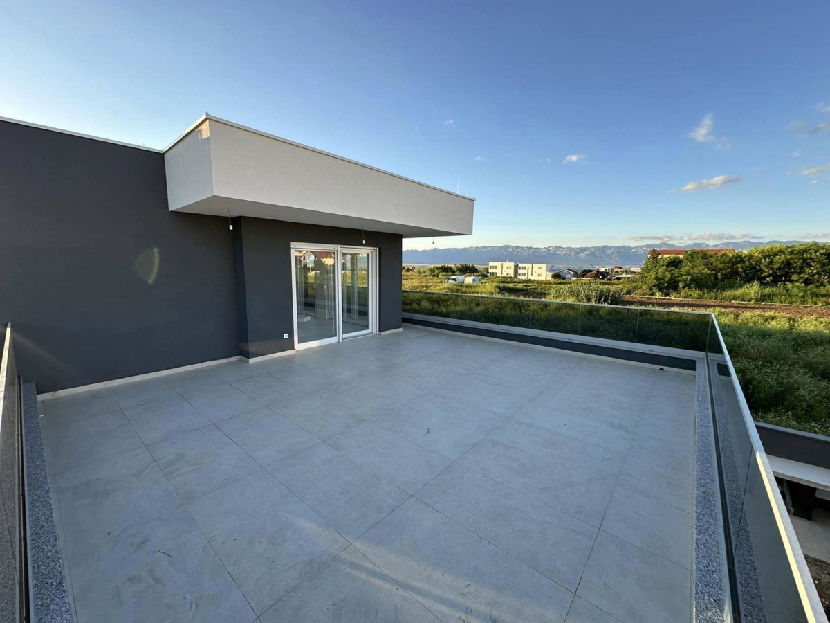 Attico con vista mare