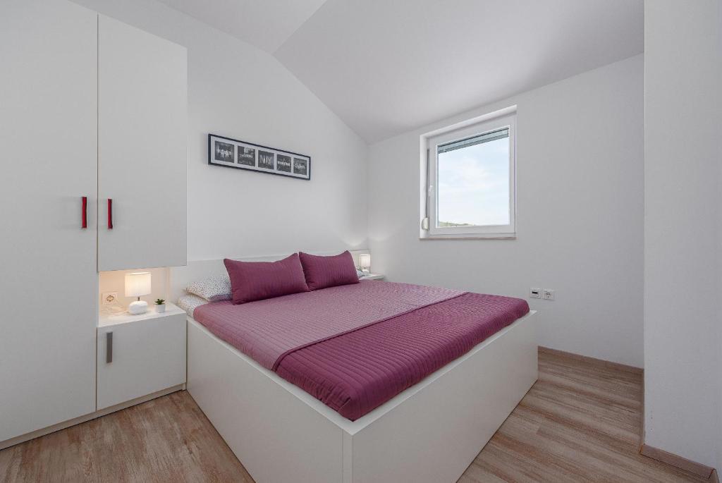 Villa con piscina e cascata – paradiso privato vicino al mare