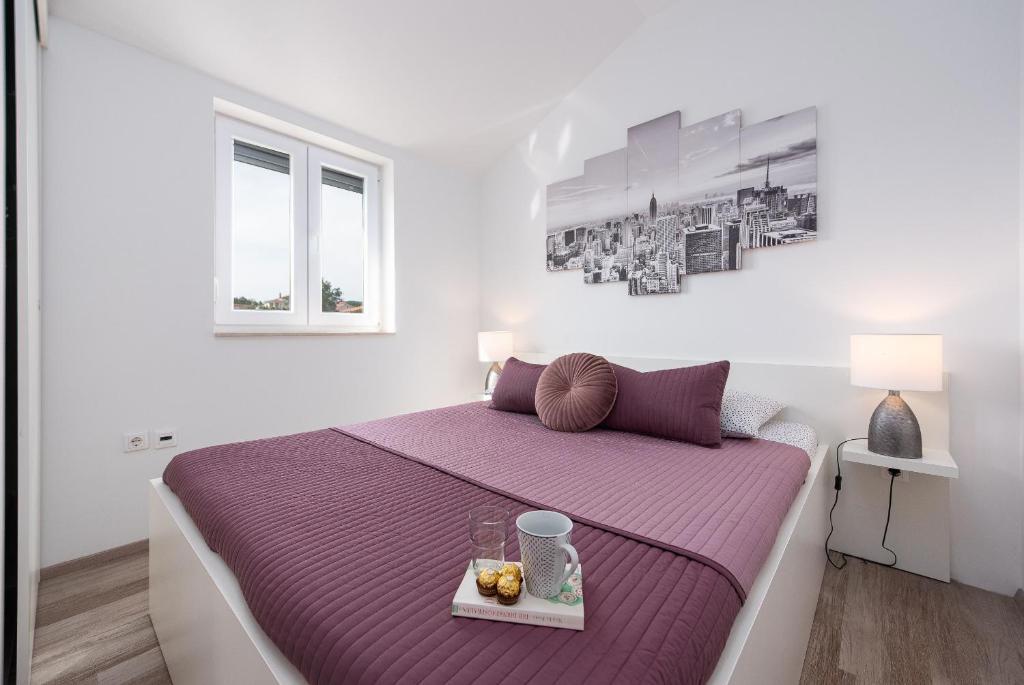 Villa con piscina e cascata – paradiso privato vicino al mare