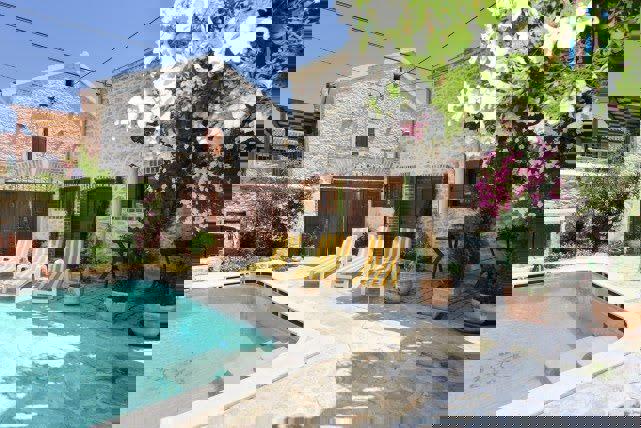 Casa in pietra ideale per affitto turistico