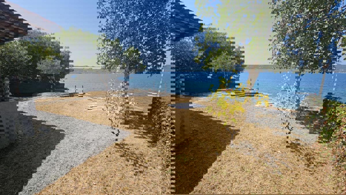 Casa in prima fila sul mare e sulla spiaggia