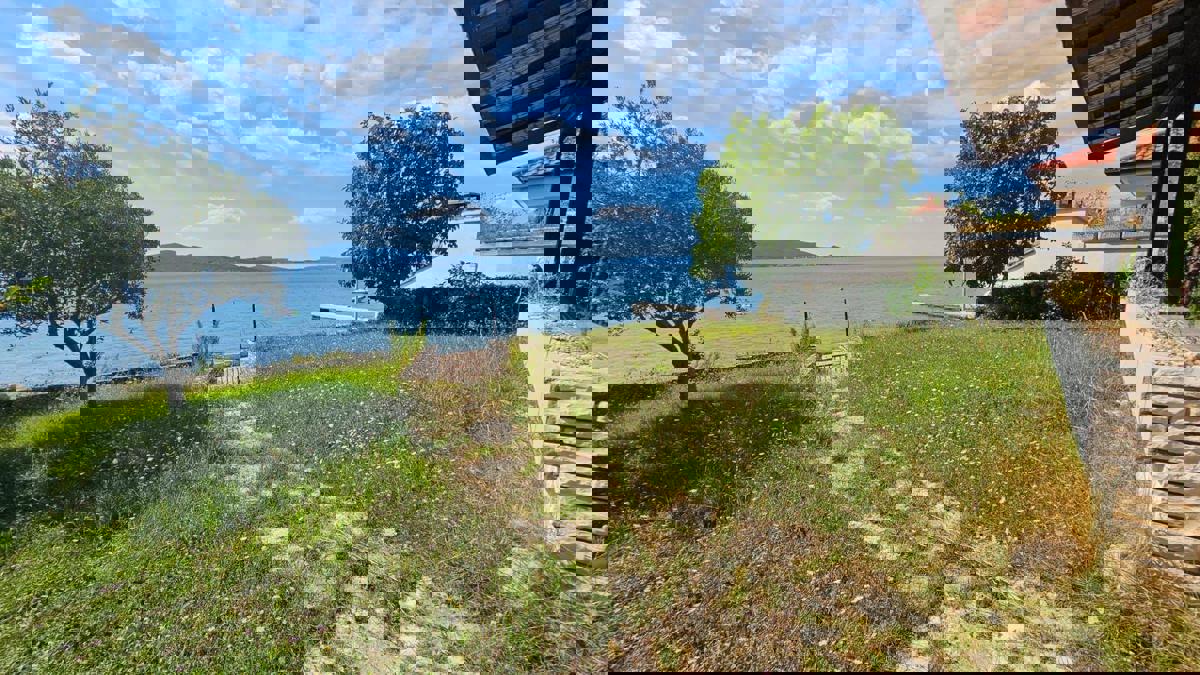 Casa in prima fila sul mare e sulla spiaggia