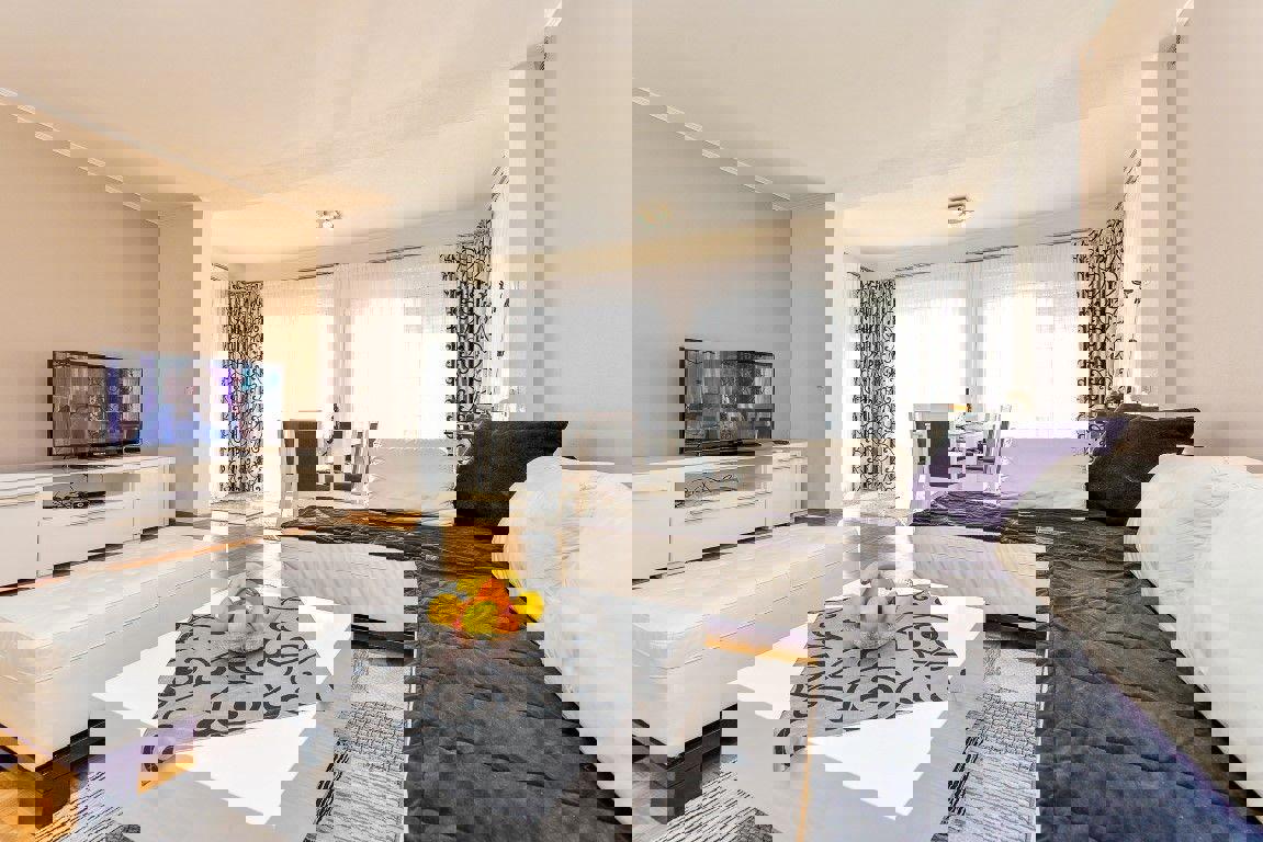 Villa spaziosa con appartamenti