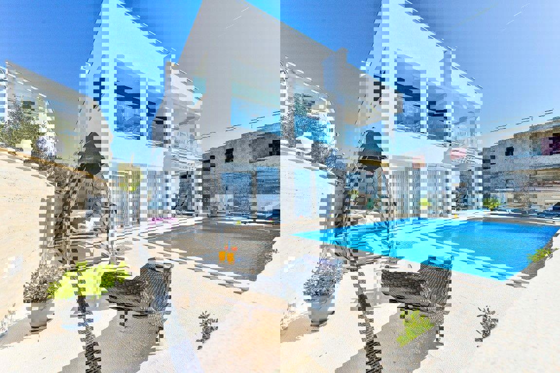 Villa spaziosa con appartamenti