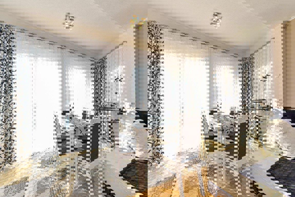 Villa spaziosa con appartamenti