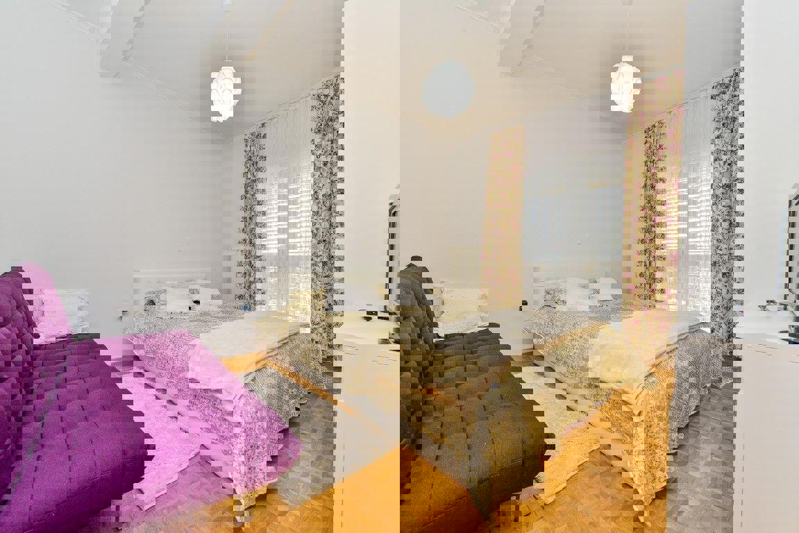 Villa spaziosa con appartamenti