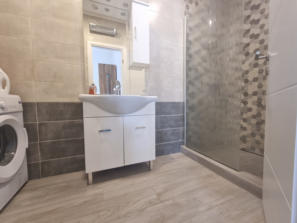 Kožino, appartamento trilocale - seconda fila dal mare e dalla spiaggia