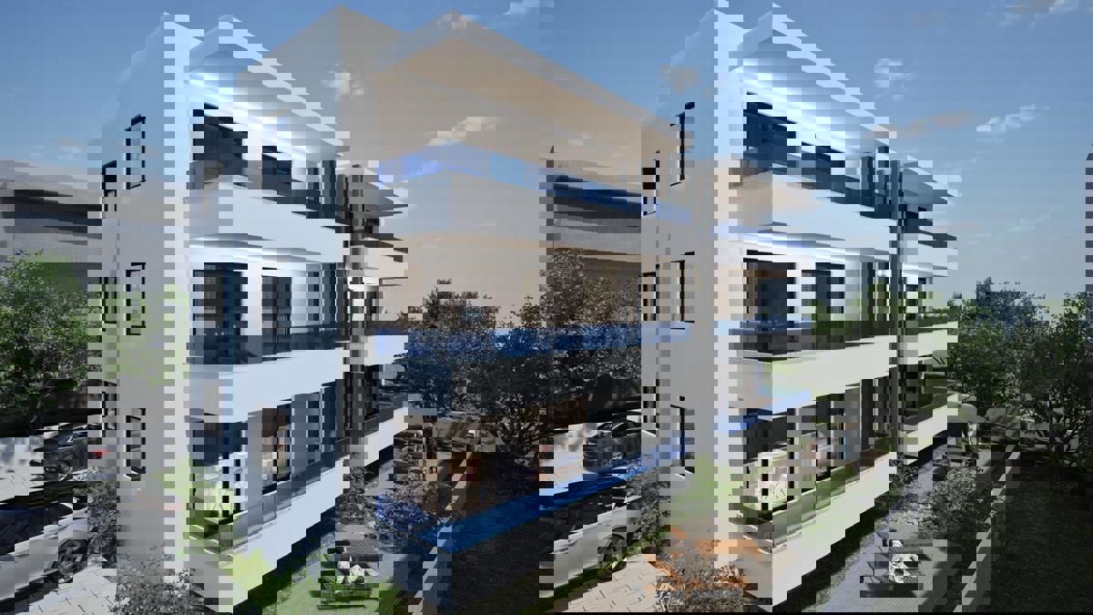 Nuova costruzione vicino al mare e alla spiaggia