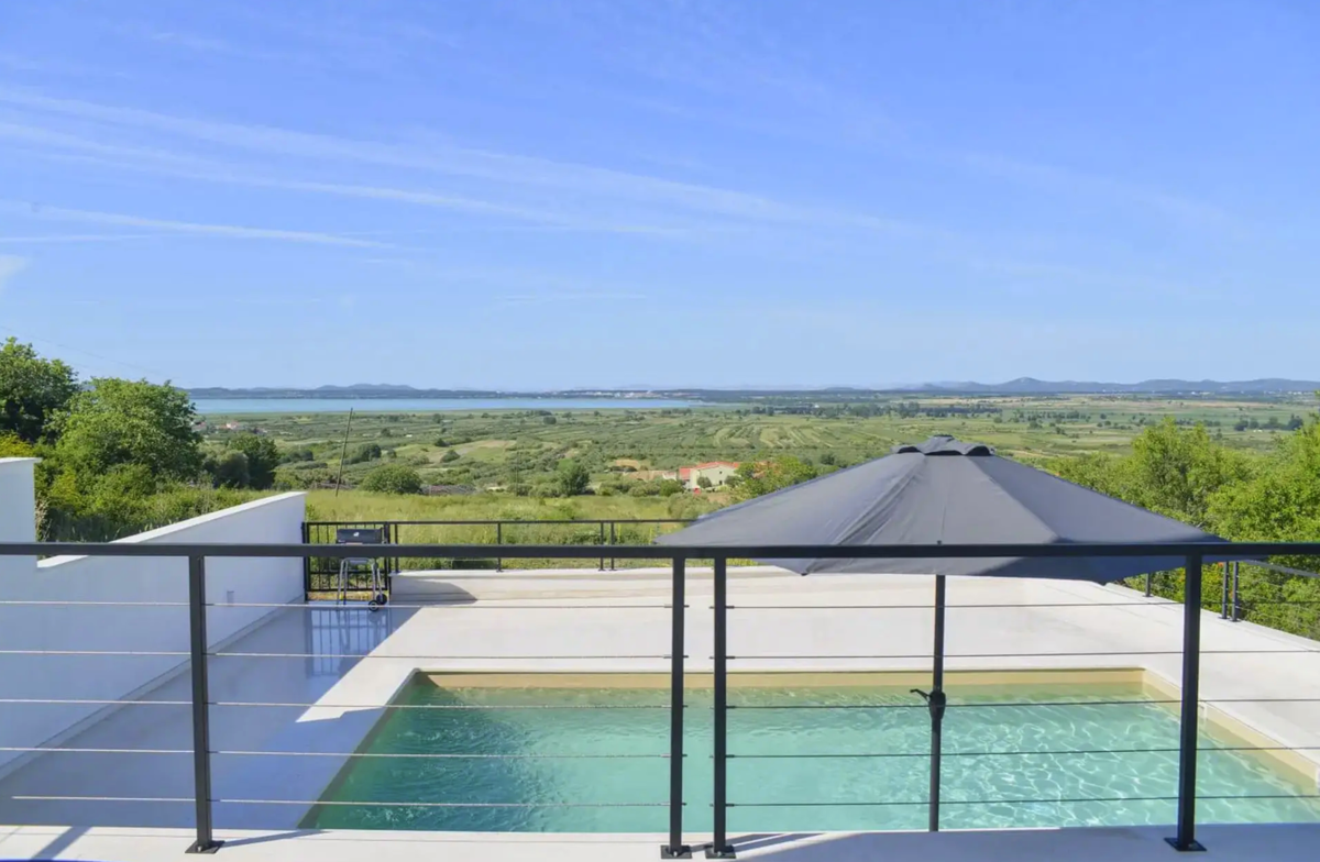 Villa esclusiva nel cuore della natura – Pakoštane da una nuova prospettiva