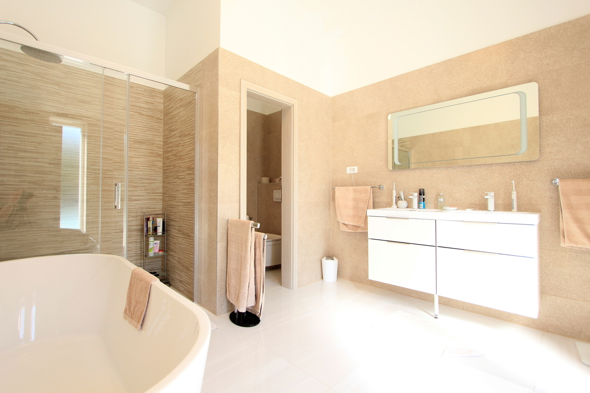 Villa di lusso con due piscine - tranquillità e privacy nelle immediate vicinanze di Zadar