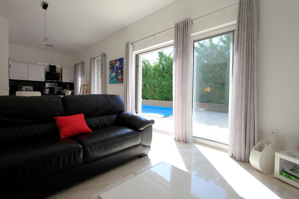 Villa di lusso con due piscine - tranquillità e privacy nelle immediate vicinanze di Zadar