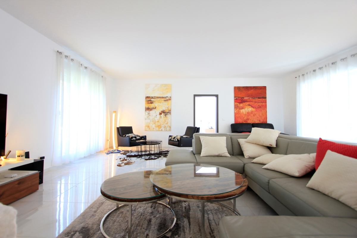 Villa di lusso con due piscine - tranquillità e privacy nelle immediate vicinanze di Zadar