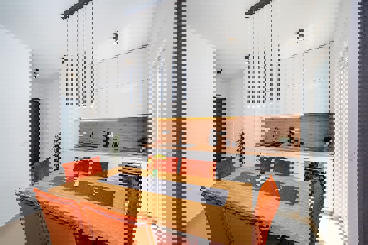 Villa moderna con due appartamenti