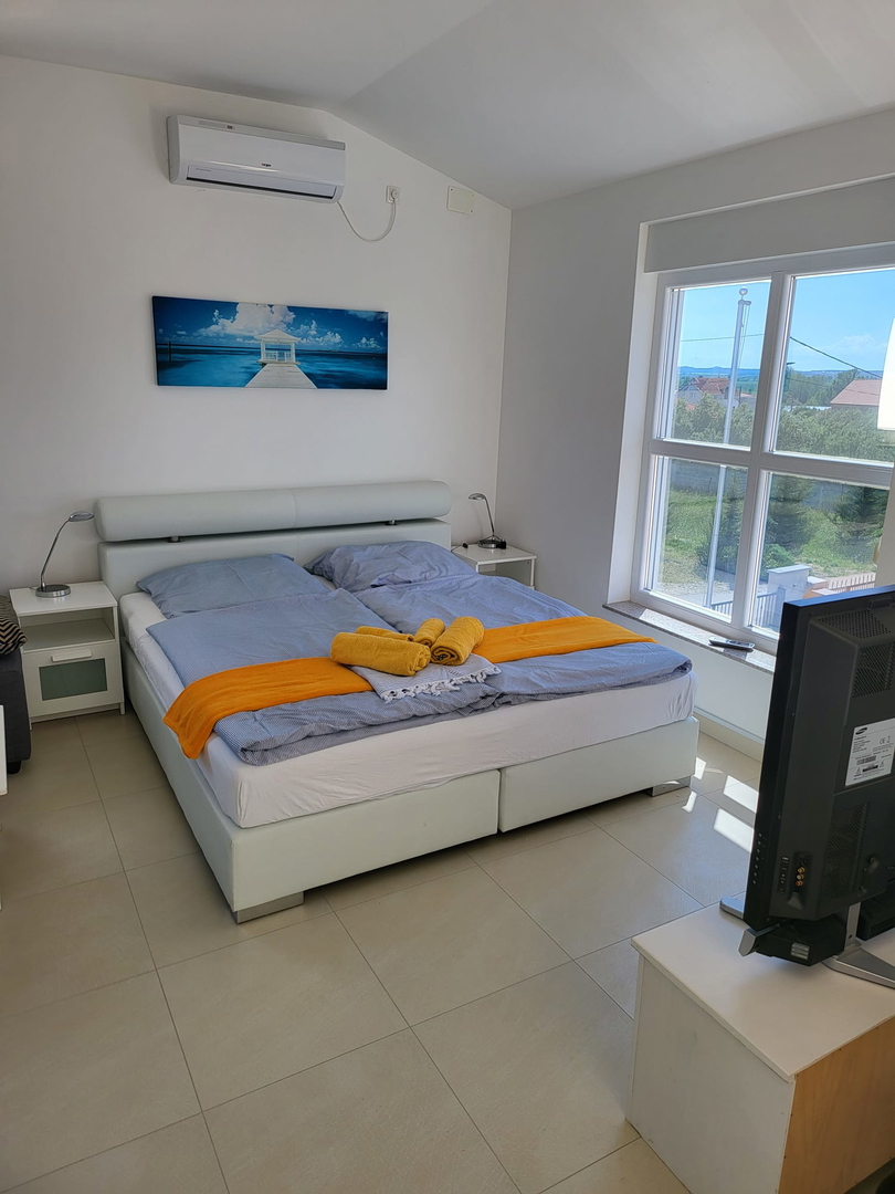 Villa con piscina e sauna vicino a Biograd – ampio giardino, potenziale turistico