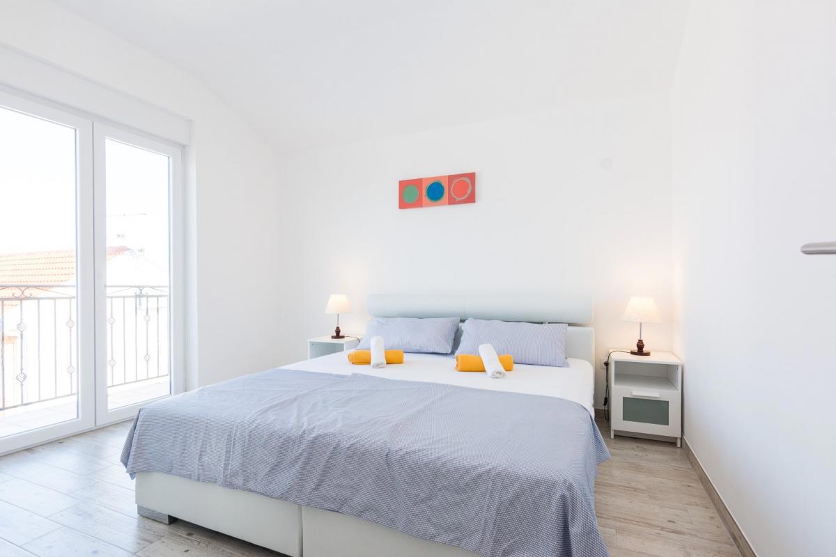 Villa con piscina e sauna vicino a Biograd – ampio giardino, potenziale turistico