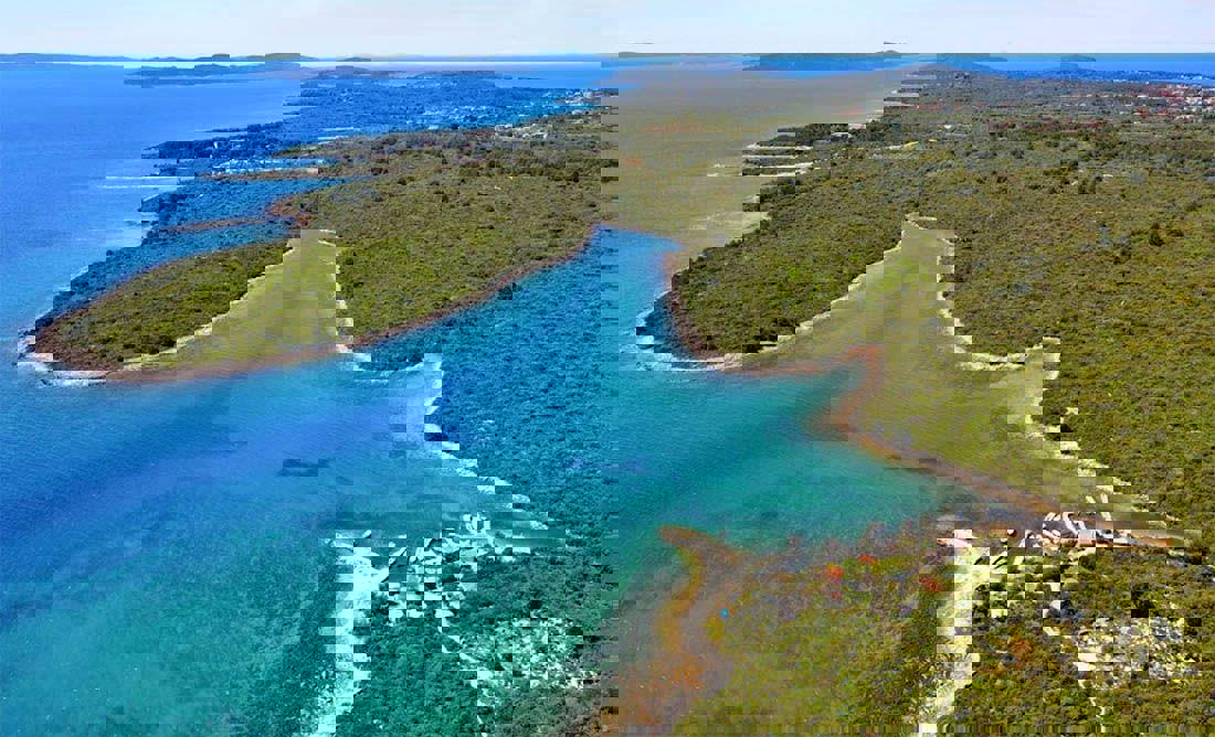 Terreno fantastico sul mare