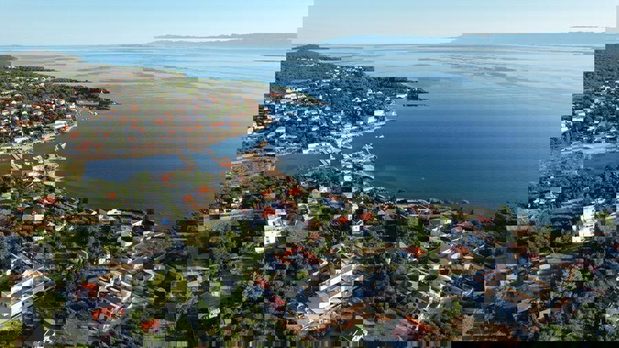 Terreno fantastico sul mare