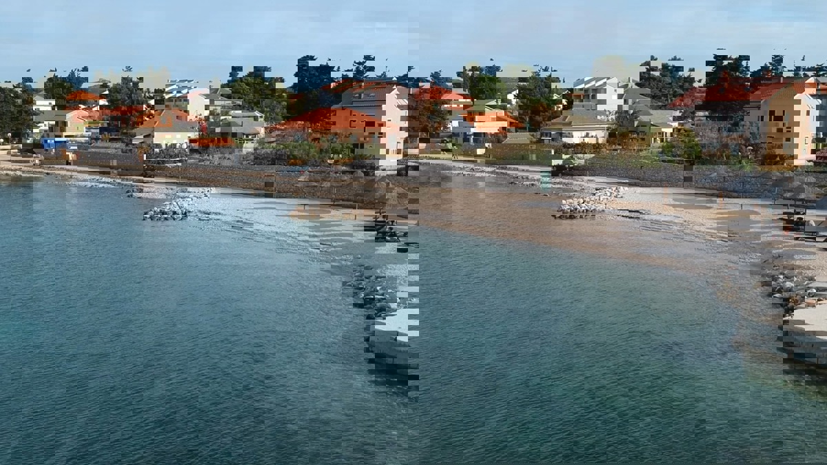 Casa in prima fila sul mare con vista aperta sul mare