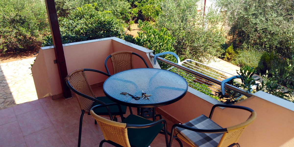 Casa in prima fila sul mare con vista aperta sul mare