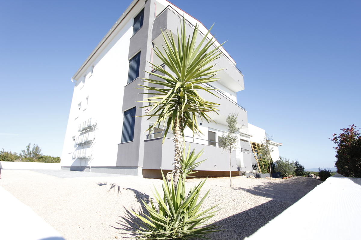 Appartamento moderno con vista sul mare, in una zona tranquilla della città