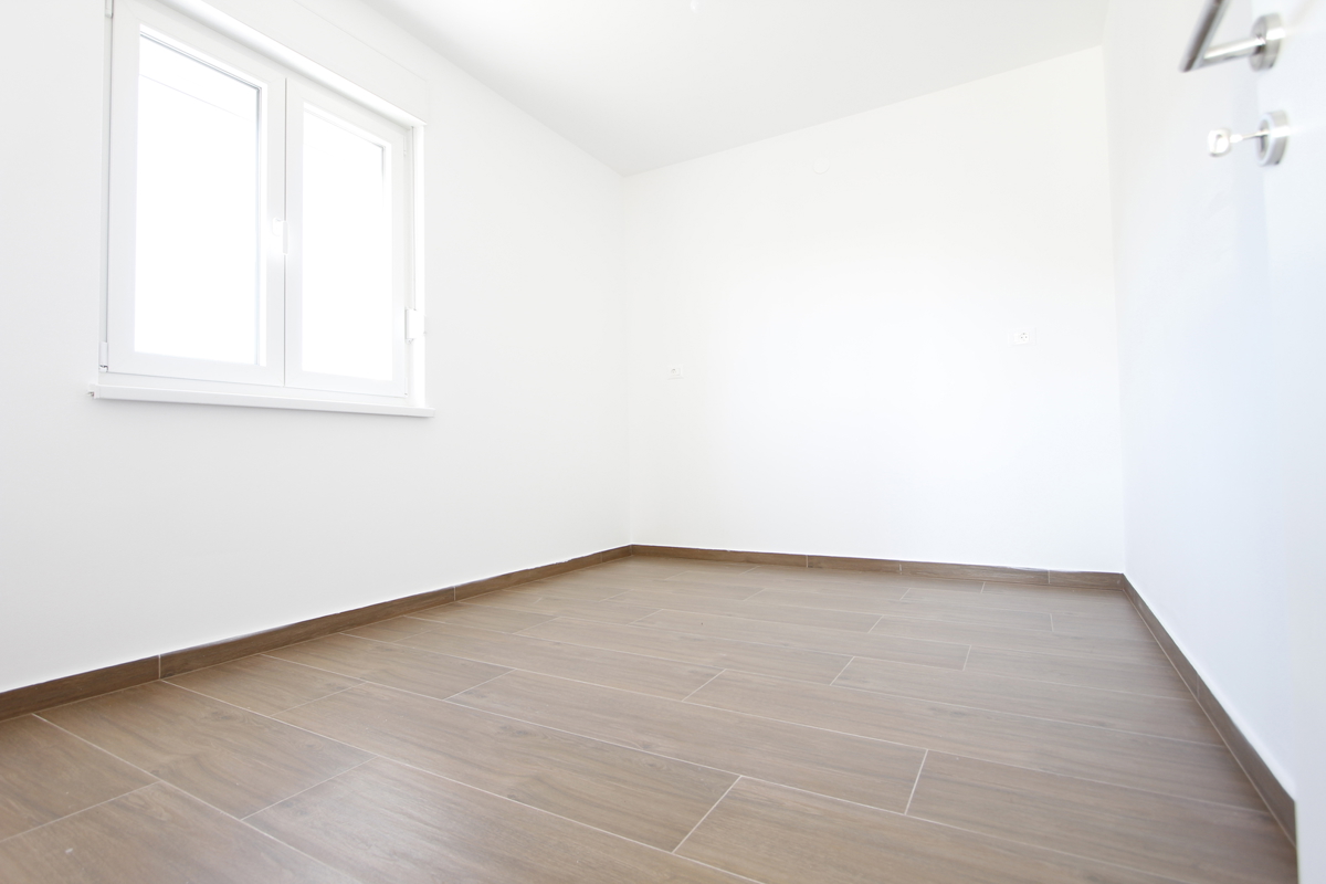 Appartamento moderno con vista sul mare, in una zona tranquilla della città