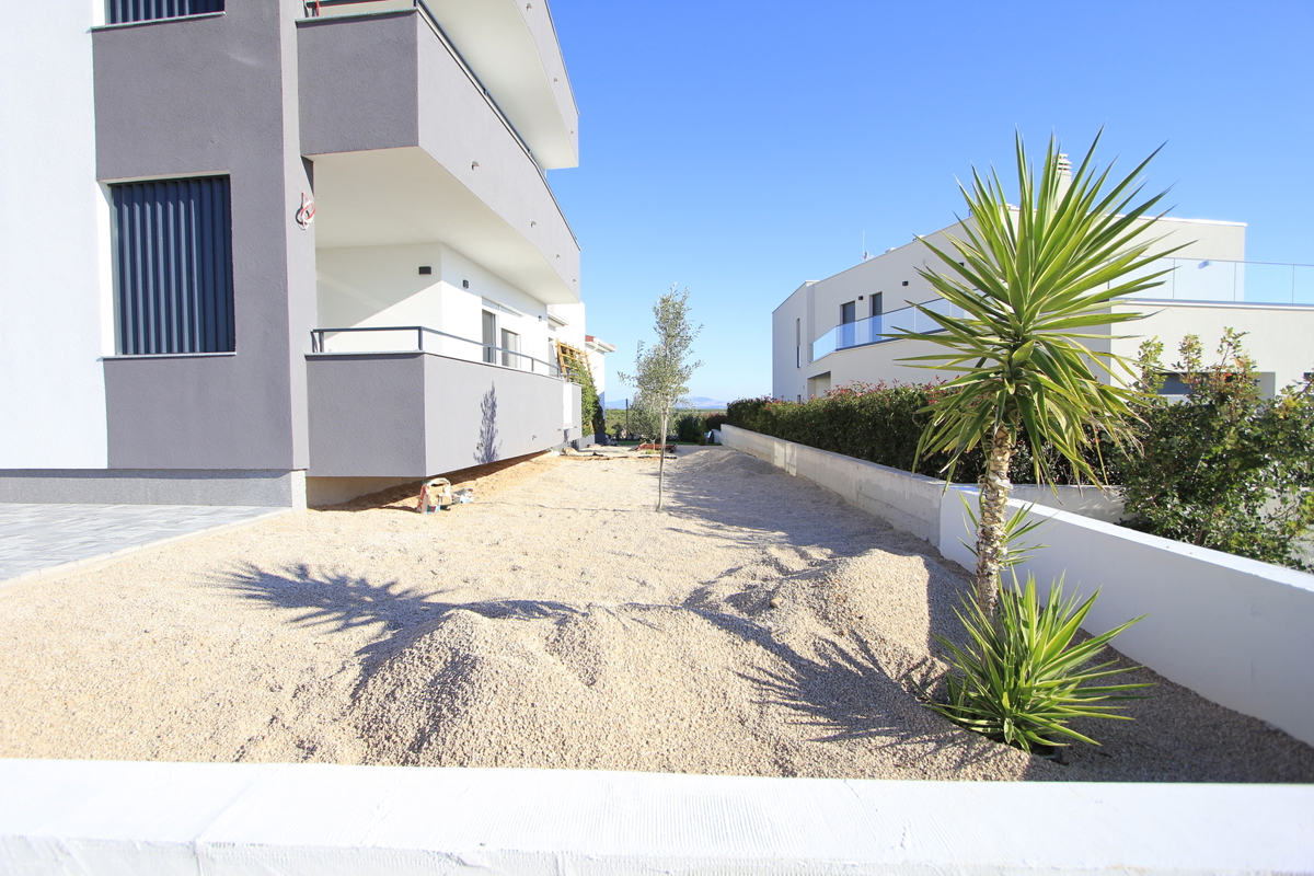 Appartamento moderno con vista sul mare, in una zona tranquilla della città