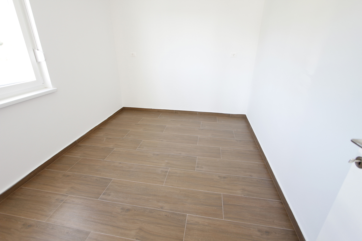 Appartamento moderno con vista sul mare, in una zona tranquilla della città