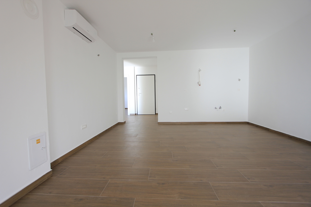 Appartamento moderno con vista sul mare, in una zona tranquilla della città