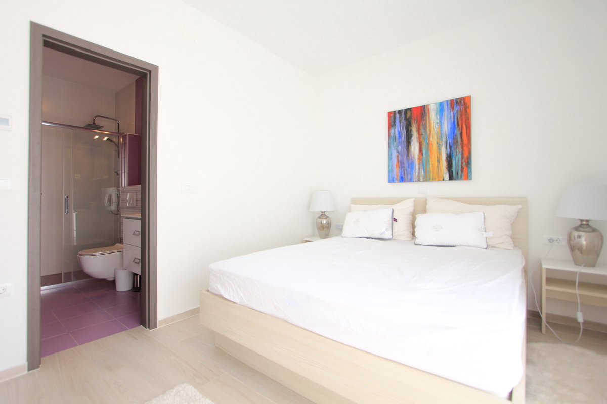 Villa di lusso con due piscine - tranquillità e privacy nelle immediate vicinanze di Zadar