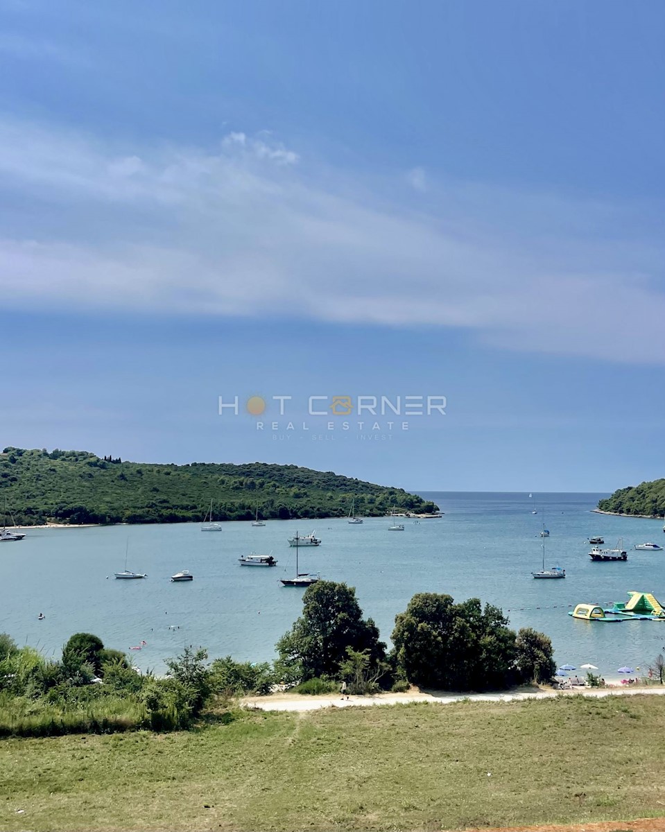 Attico a 20 m dalla spiaggia, piscina, vista panoramica