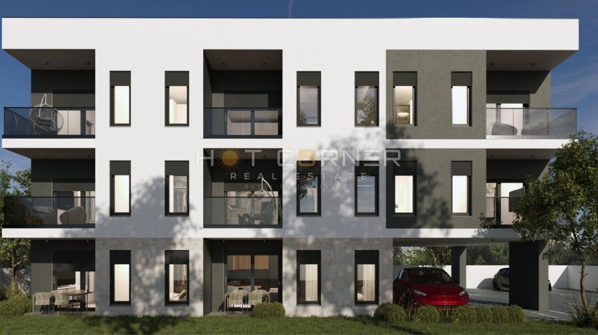 Pola, vicino alla foresta di Šijana, appartamento al piano terra 2 camere + 97 m² di giardino