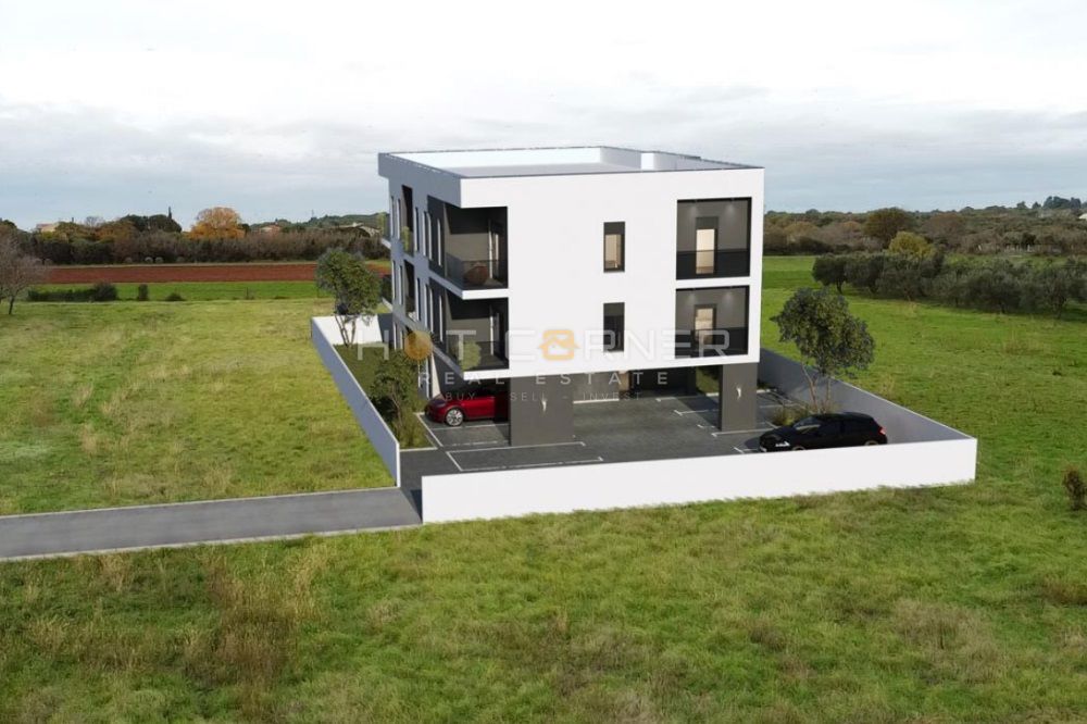 Pola, vicino alla foresta di Šijana, appartamento al piano terra 2 camere + 97 m² di giardino