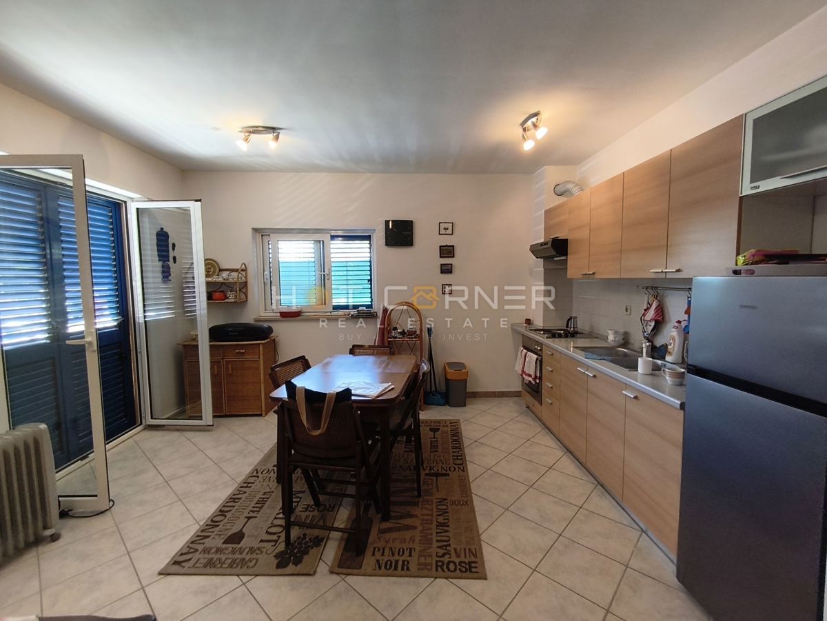 Appartamento Valdebek, Pula, 57m2