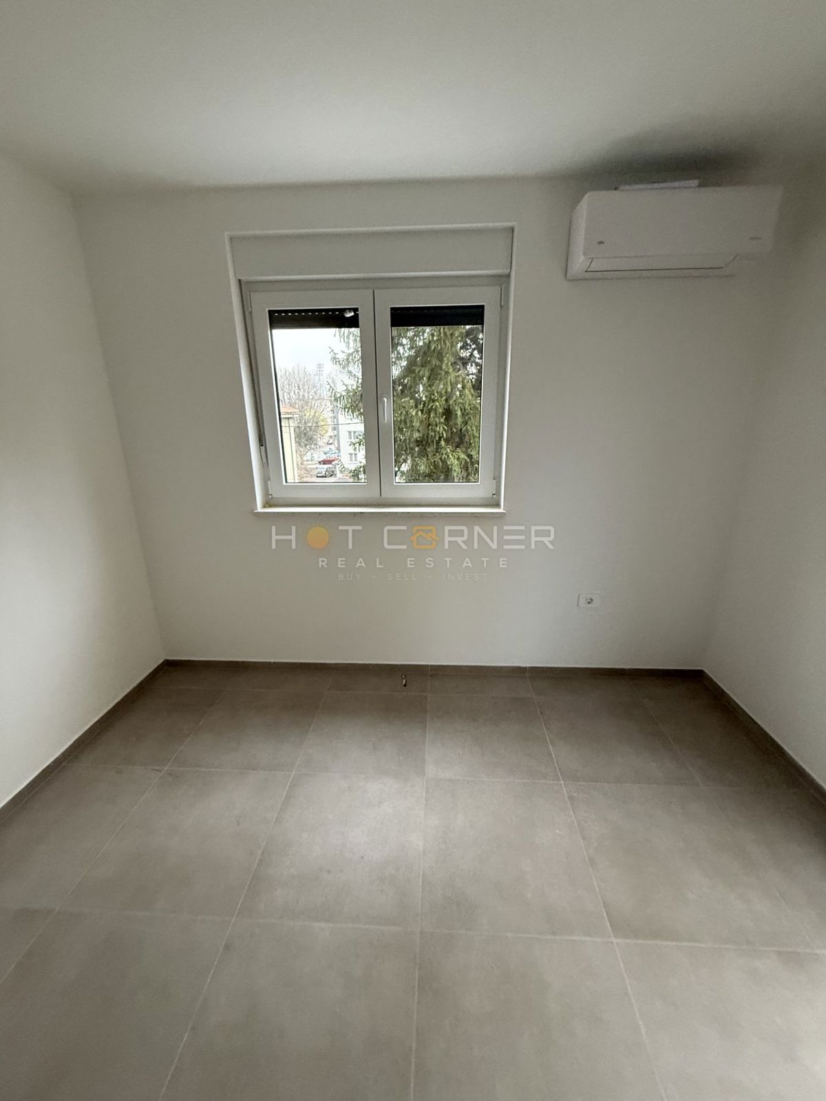 Pola, centro, posizione eccellente, nuova costruzione, 1° piano, 2 camere da letto, terrazza, ascensore