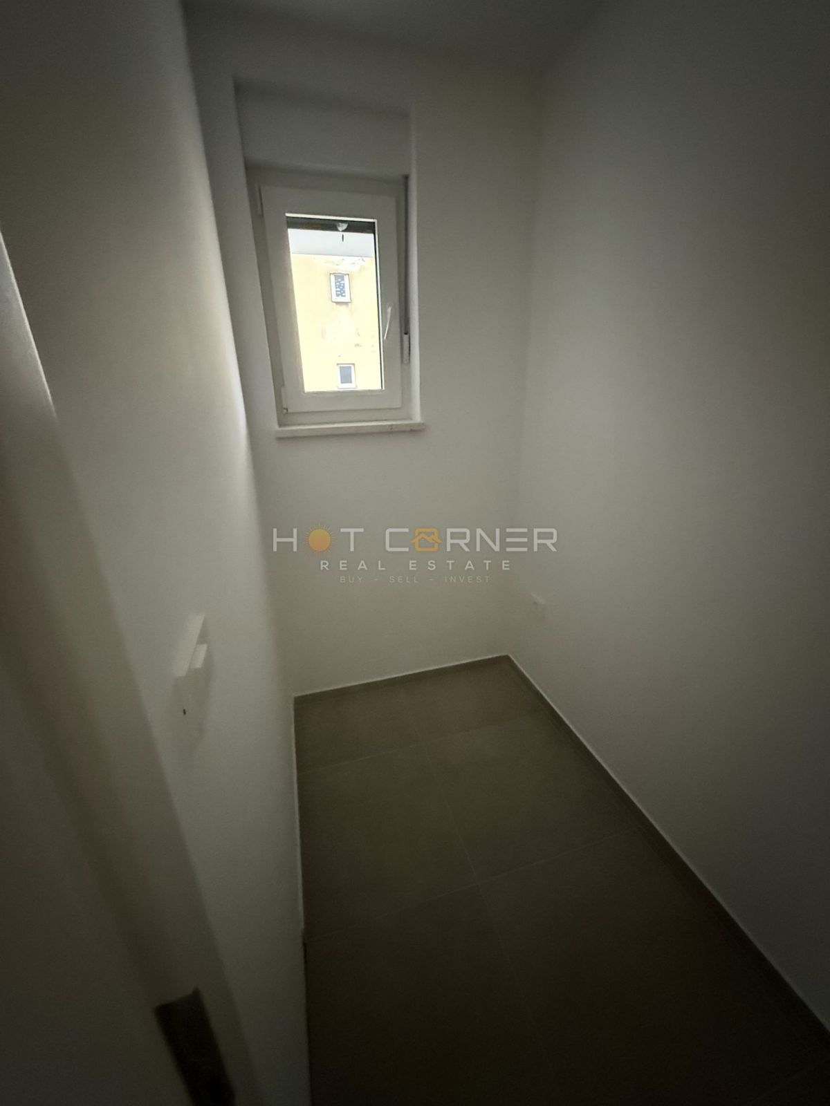 Pola, centro, posizione eccellente, nuova costruzione, 1° piano, 2 camere da letto, terrazza, ascensore