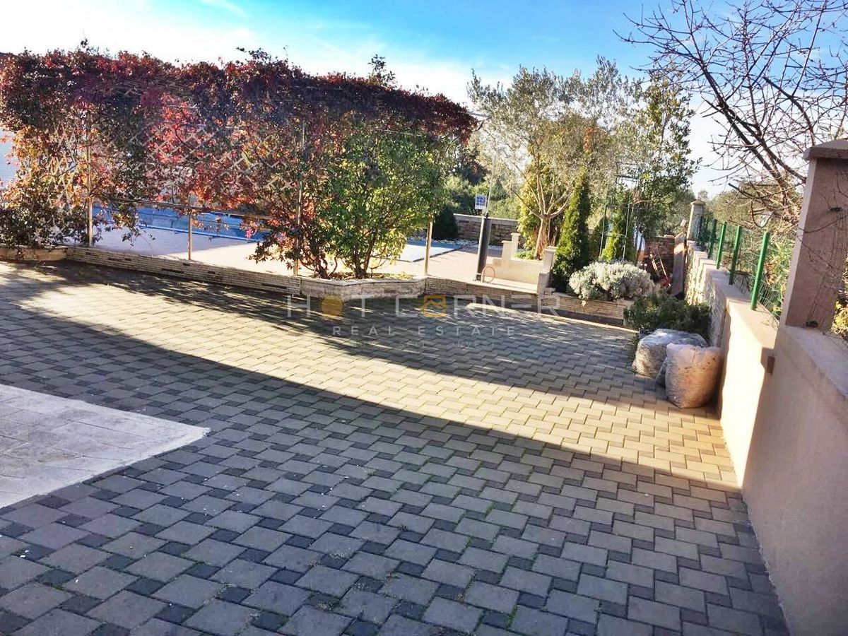 Casa Štinjan, Pula, 300m2