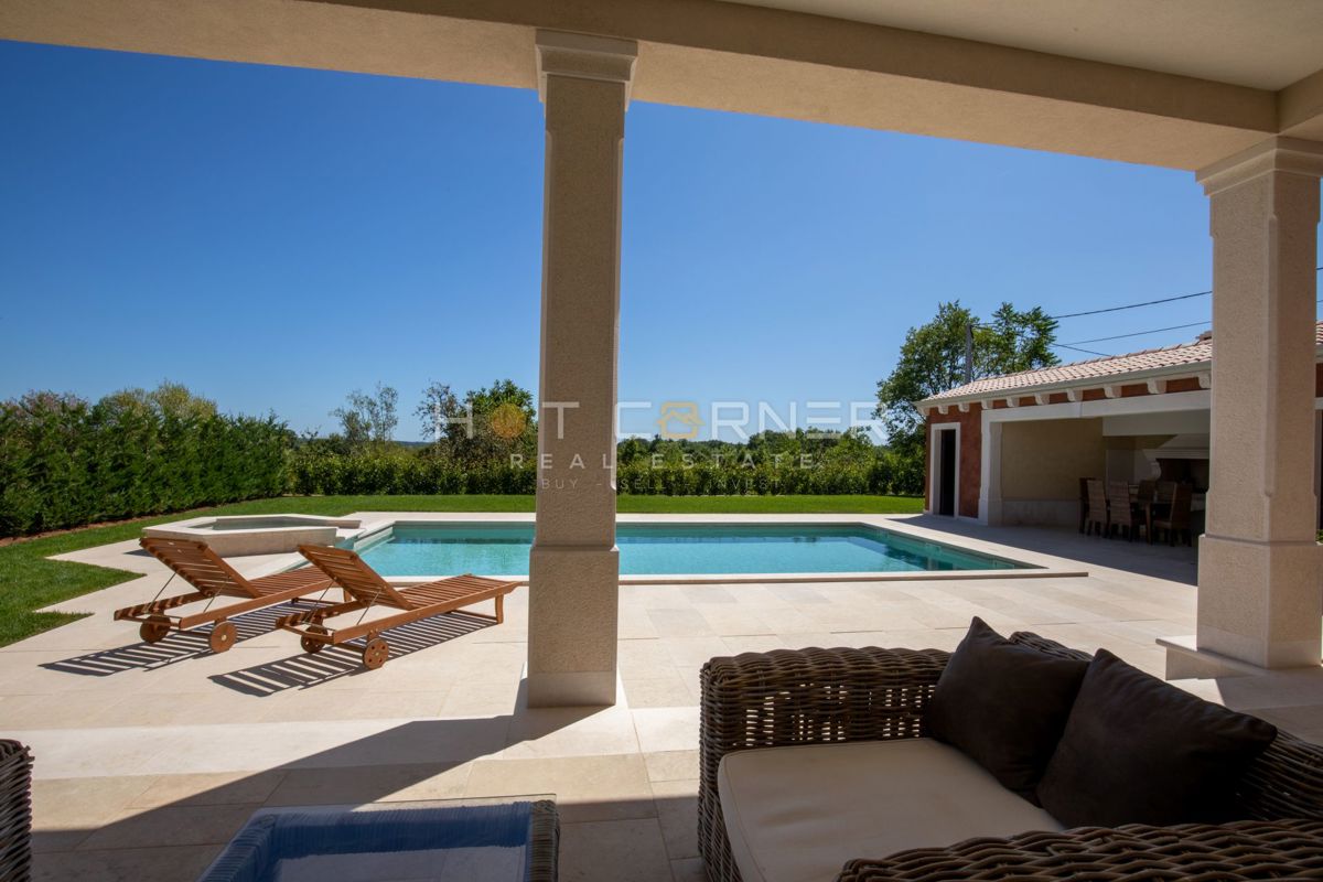 Villa Kringa, Tinjan, 264m2