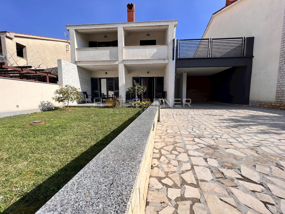 Casa Valbandon, Fažana, 250m2