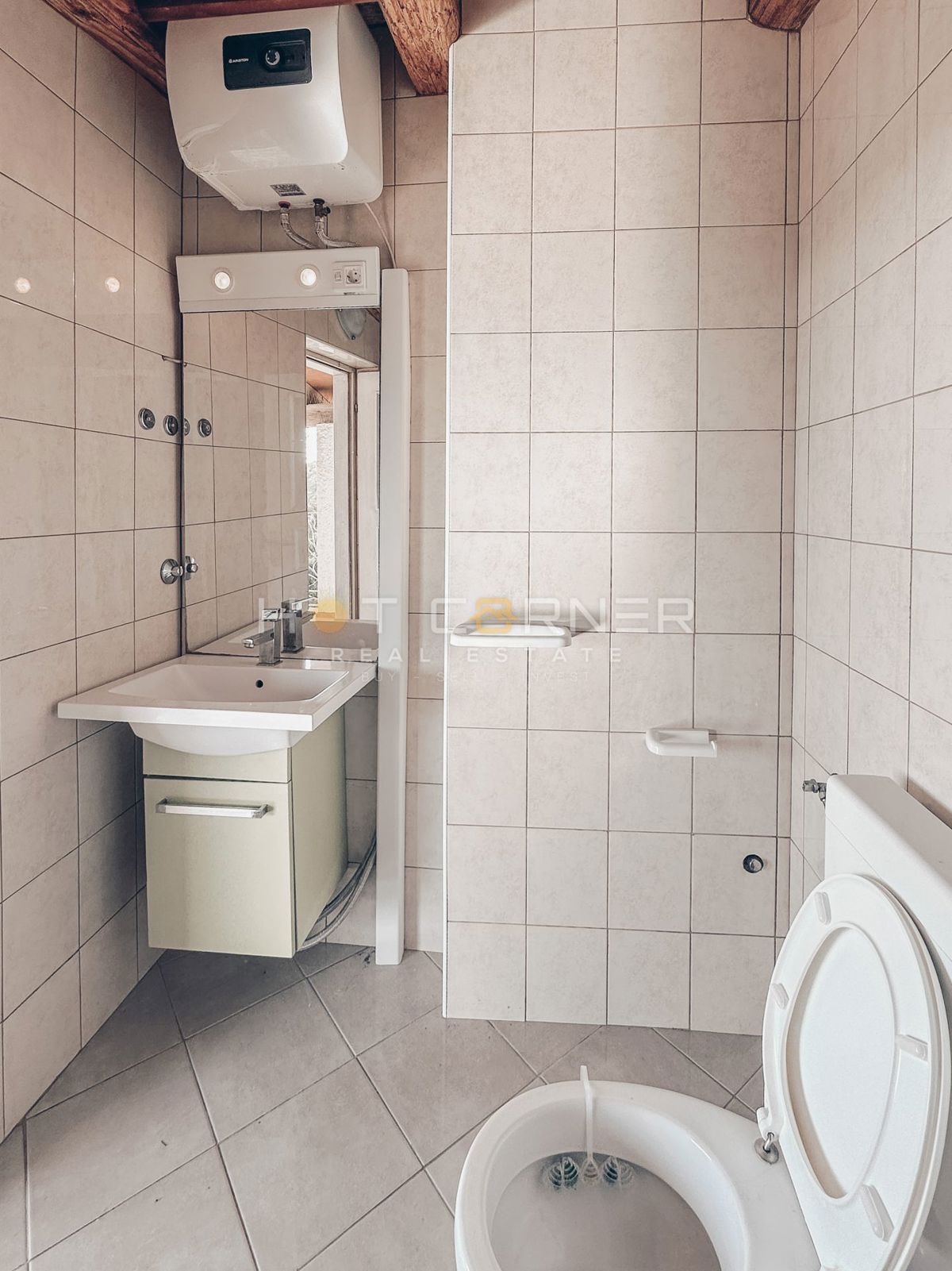 GRANDE OPPORTUNITÀ! Casa in pietra con piscina a Bokordići, Svetvinčenat, 212m2