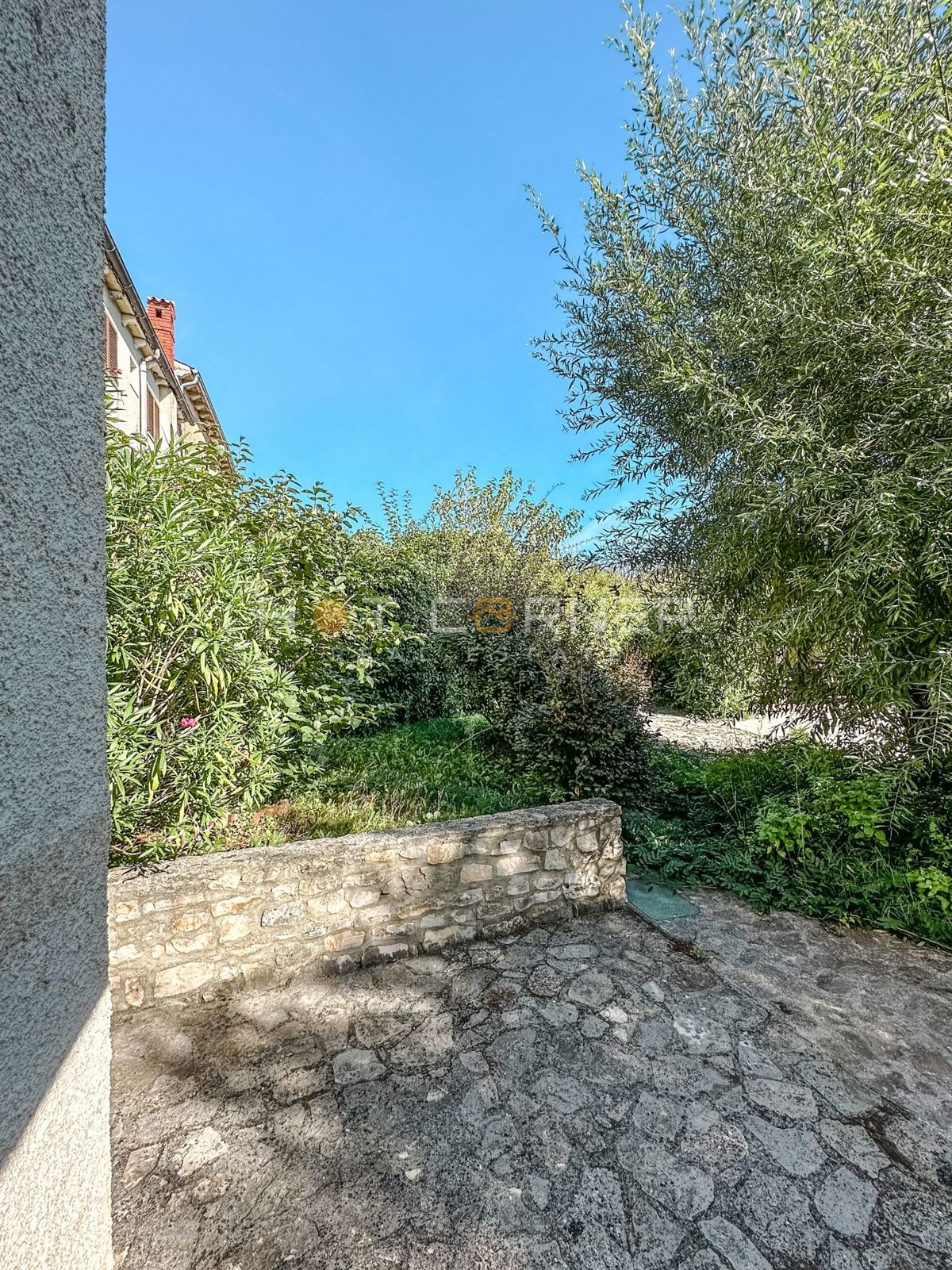 GRANDE OPPORTUNITÀ! Casa in pietra con piscina a Bokordići, Svetvinčenat, 212m2