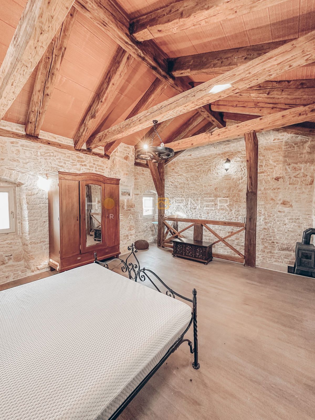 GRANDE OPPORTUNITÀ! Casa in pietra con piscina a Bokordići, Svetvinčenat, 212m2