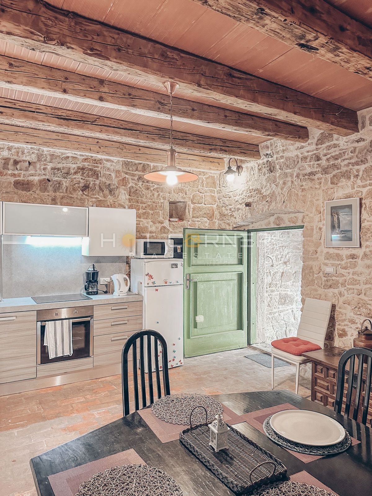 GRANDE OPPORTUNITÀ! Casa in pietra con piscina a Bokordići, Svetvinčenat, 212m2