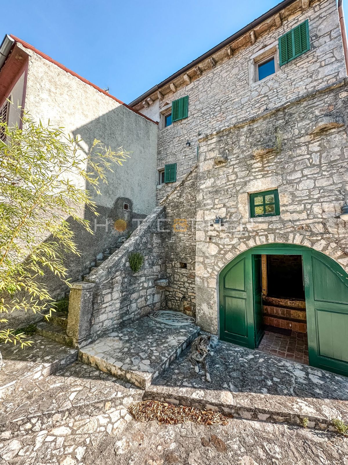 GRANDE OPPORTUNITÀ! Casa in pietra con piscina a Bokordići, Svetvinčenat, 212m2