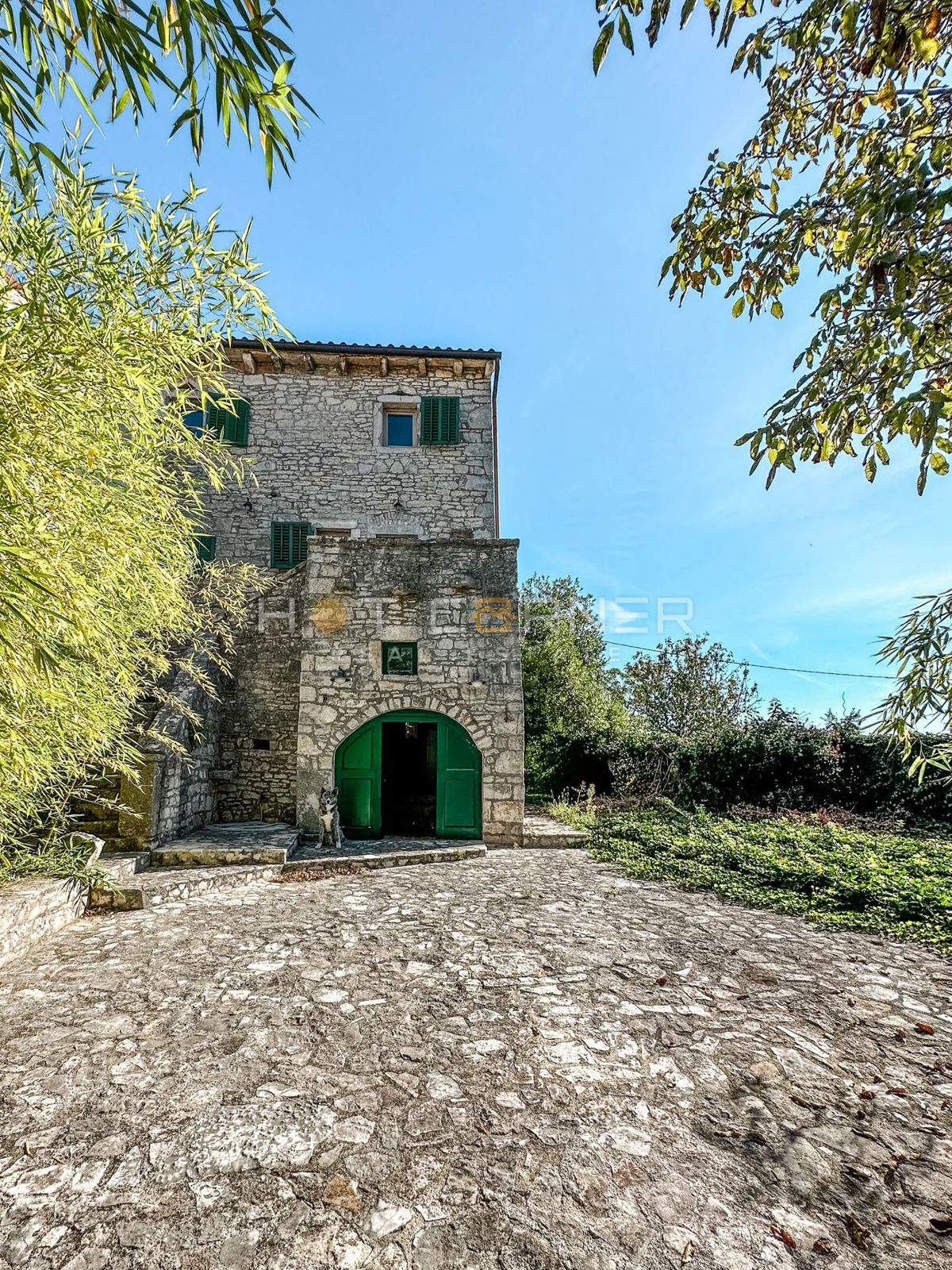 GRANDE OPPORTUNITÀ! Casa in pietra con piscina a Bokordići, Svetvinčenat, 212m2