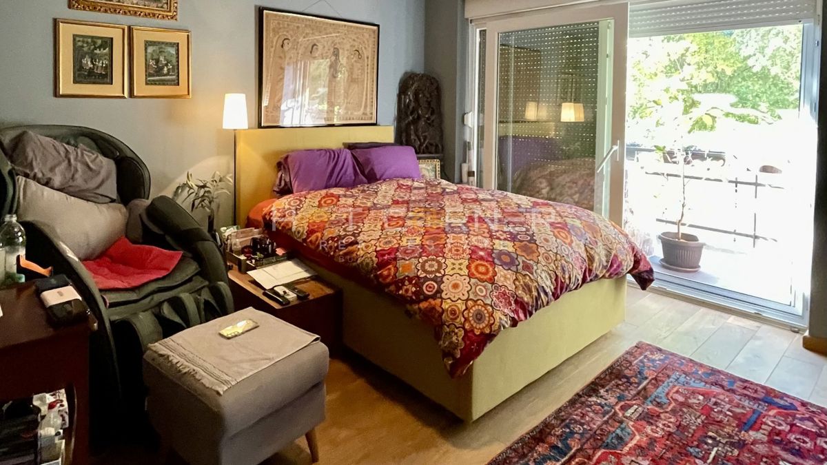 Appartamento vibrante ristrutturato nel cuore verde di Pola