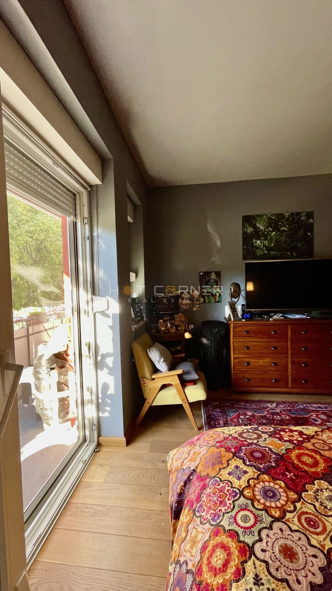 Appartamento vibrante ristrutturato nel cuore verde di Pola