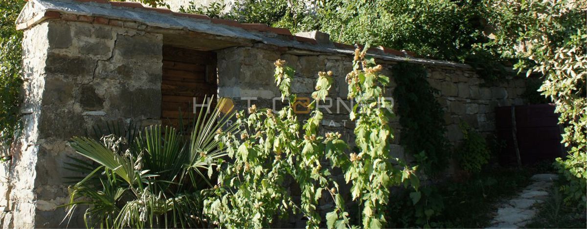 Resort di Lusso in Pietra – Due Bellezze in Pietra con Piscina Riscaldata e Splendido Cortile, a 2 km dal Mare