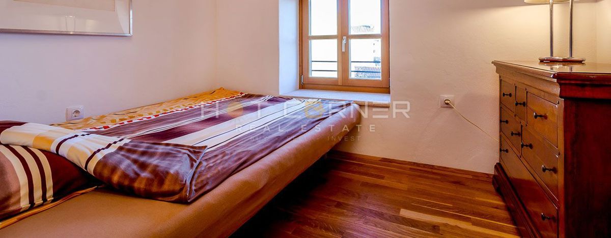 Resort di Lusso in Pietra – Due Bellezze in Pietra con Piscina Riscaldata e Splendido Cortile, a 2 km dal Mare