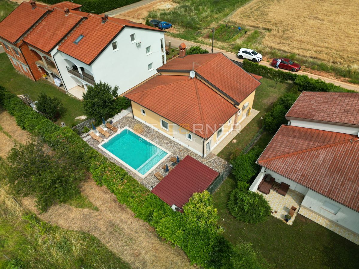 Casa top con piscina vicino a Parenzo